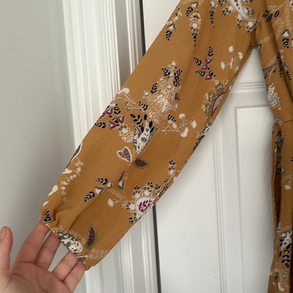 Flowy printed long sleeve dress - Picture 5 of 5